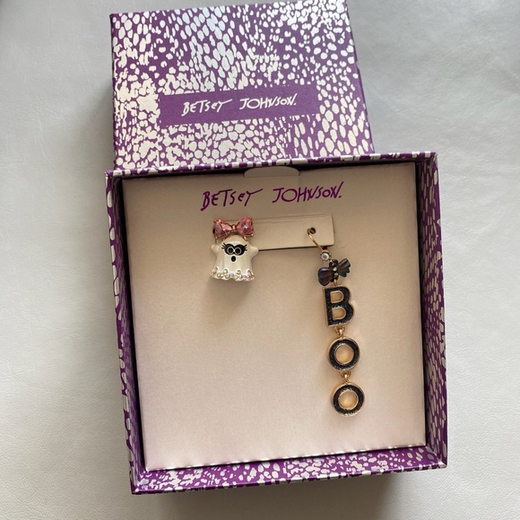 BETSEY JOHNSON Halloween Crystal & Glitter Boo-Ghost Mismatch Drop Earrings NIB - Picture 6 of 6